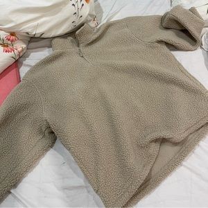 Sherpa Sweater Size L